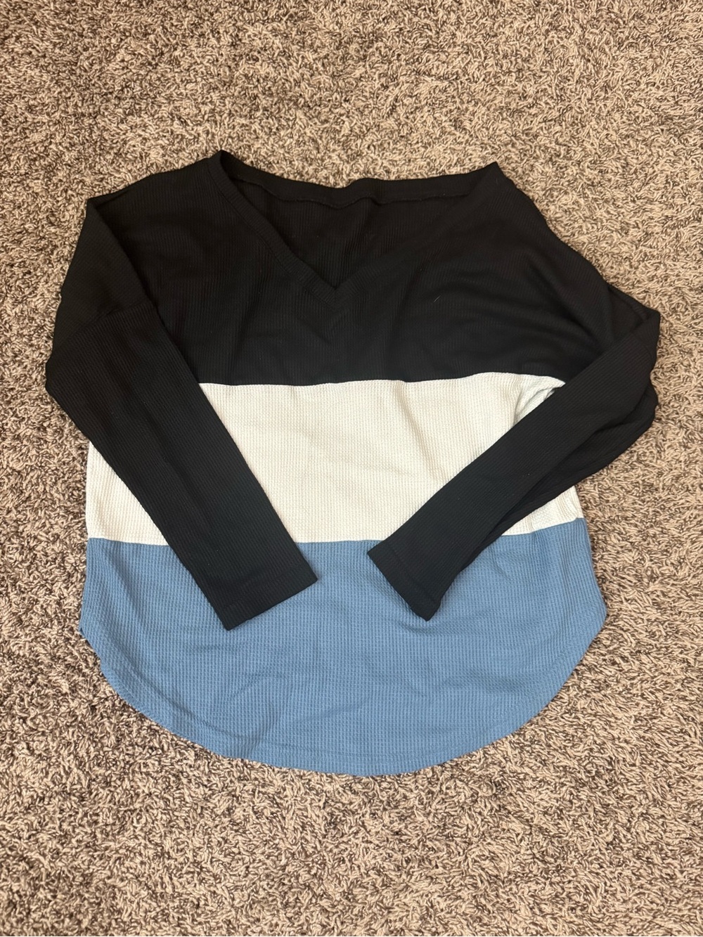 Amazon Women's Colorblock V-Neck Long Sleeve Top - Black, White & Blue